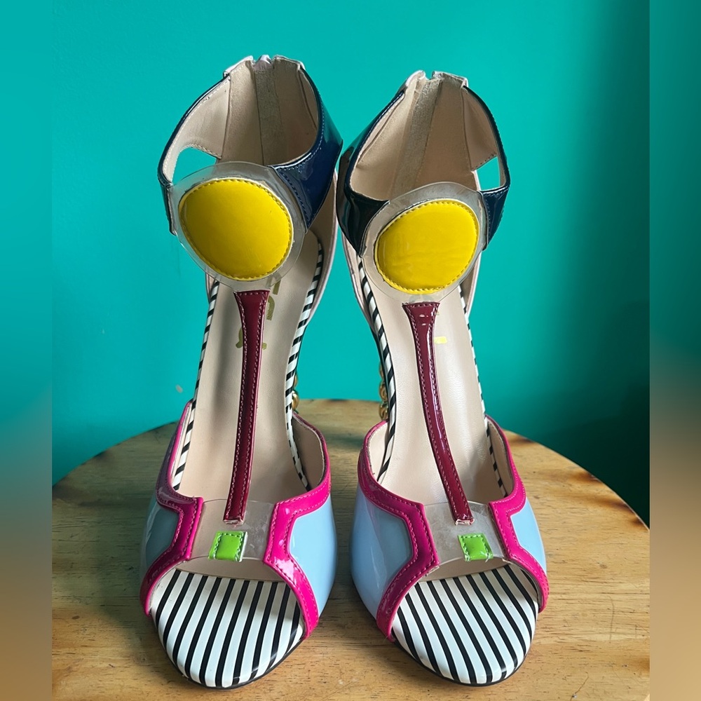 FSJ Multicolor Patent Leather T-Strap Heels | Gold Chain Block Heel | 8.5 - Picture 4 of 8